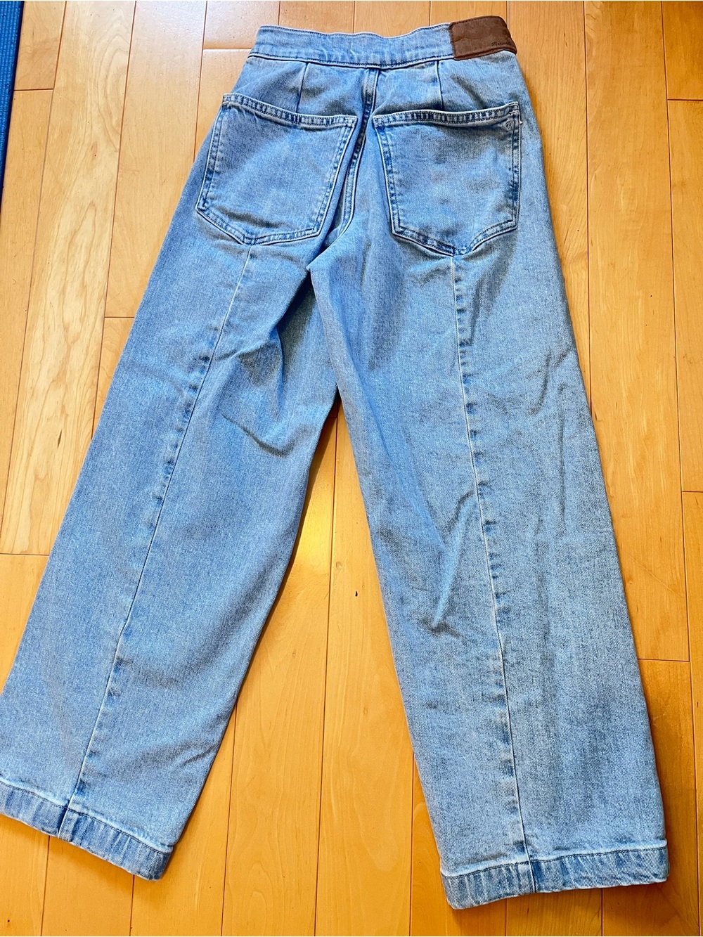Emmett Wide Leg Light Blue Women's Crop Jeans - Picture 2 of 4